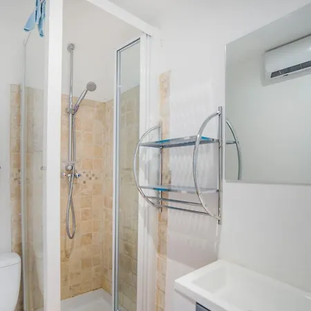 Le Saint Louis Blue Bulldog Hyères